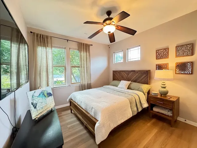 $3,295 | 1009 Taulbee Lane, Unit H, Austin, TX 78757