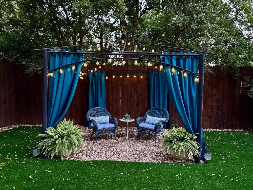 1009 Taulbee Lane, Unit H Austin, TX 78757 - Photo 14 of 17 a view of outdoor space and yard