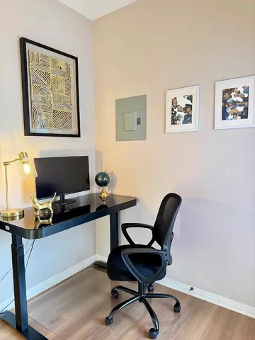 $3,295 | 1009 Taulbee Lane, Unit H, Austin, TX 78757