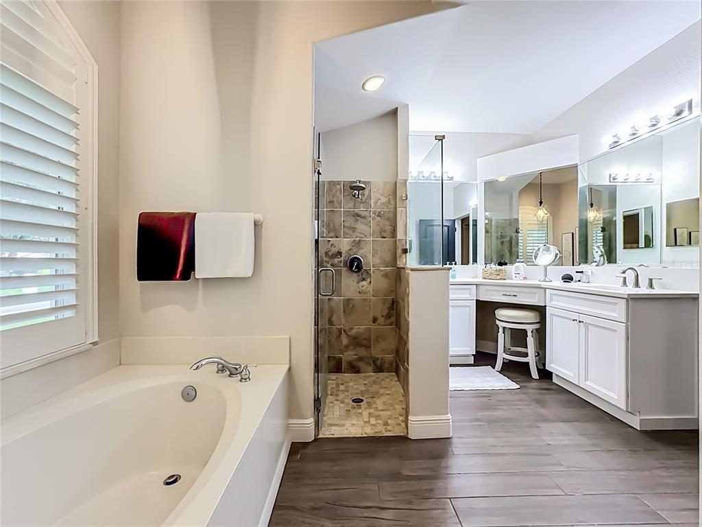 3605 Elk Ridge Lane Valrico, FL 33596 - Photo 17 of 30 Gallery Image 17