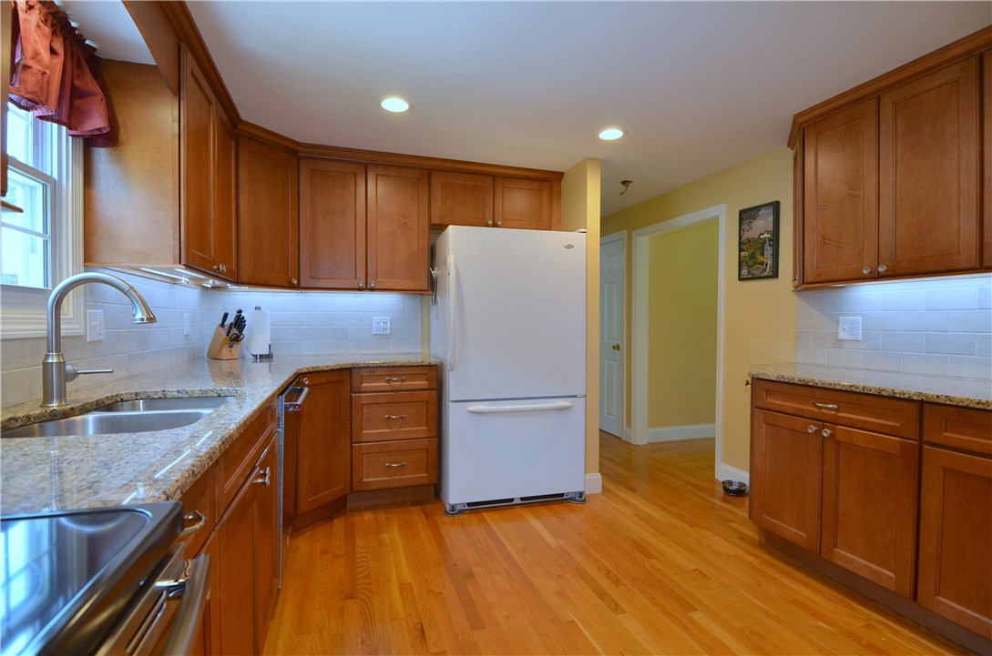 49 Leuba Road Coventry, RI 02816 - Photo 8 of 29
