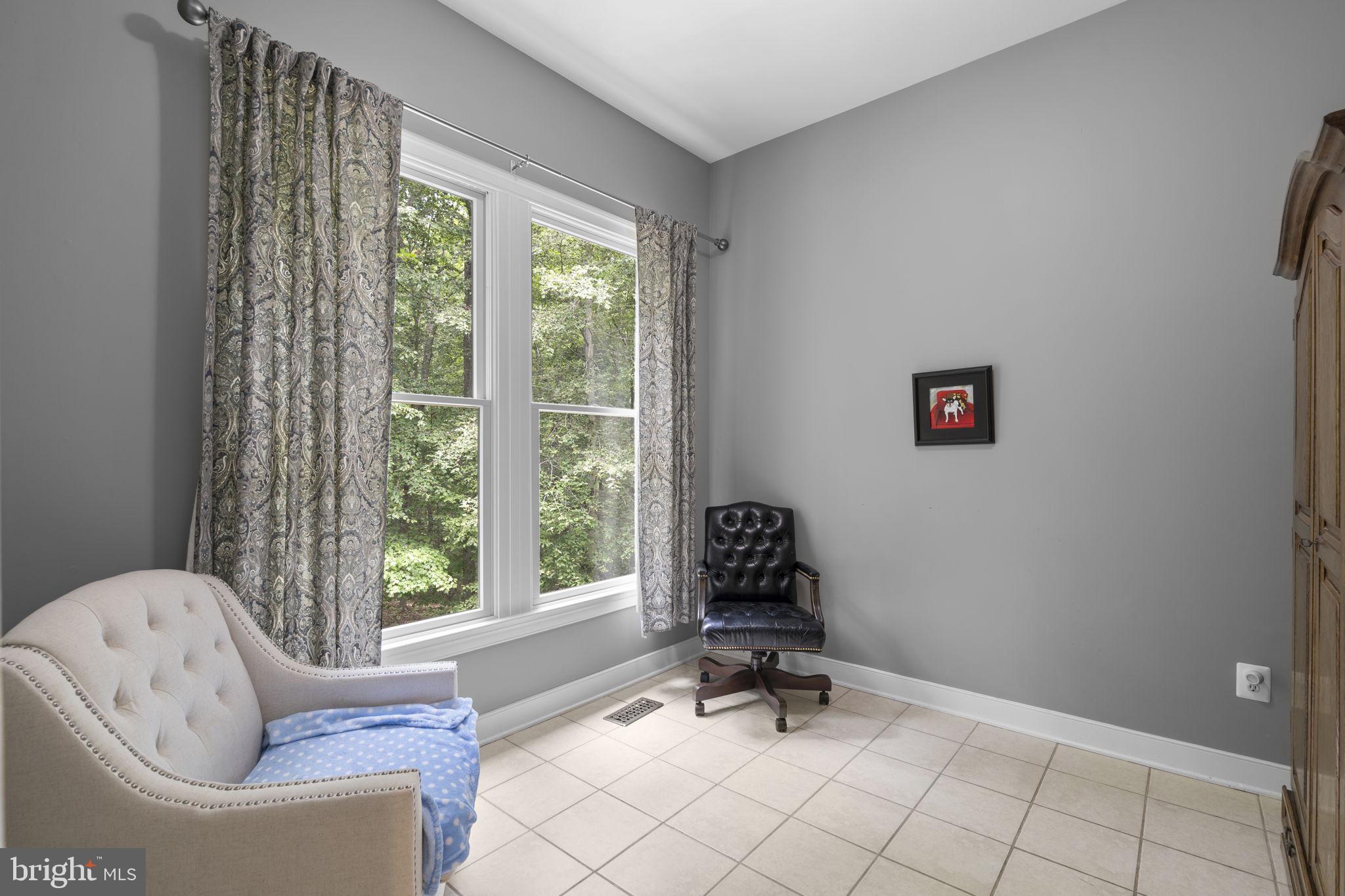 18429 Woodburn Road Leesburg, VA 20175 - Photo 29 of 82 EXTRA den/ craft room on main