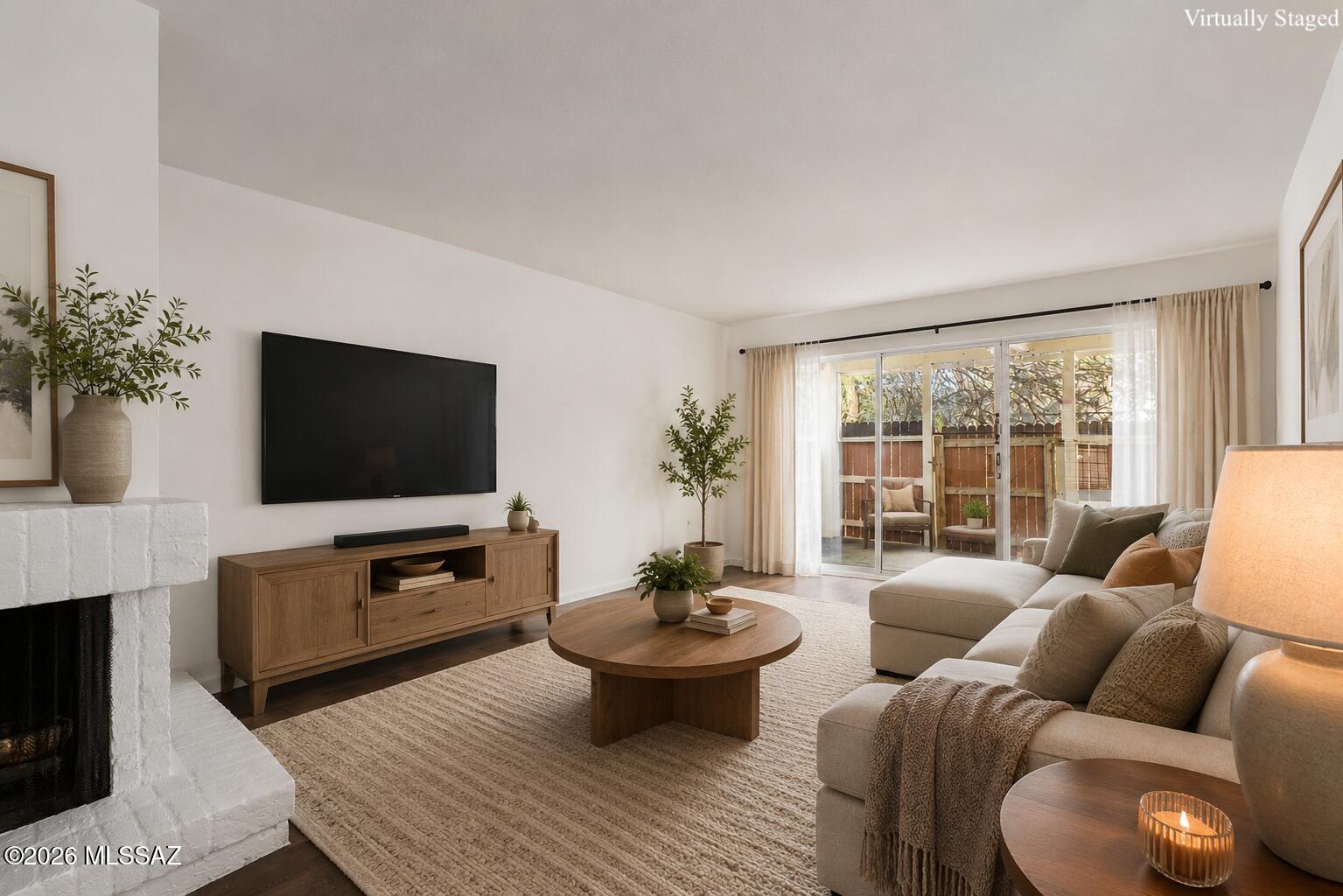 1600 North Wilmot Road, Unit 196 Tucson, AZ 85712 - Photo 2 of 43 New livingroom