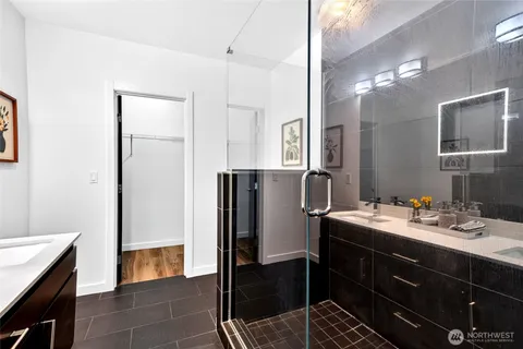 $639,000 | 2122 Northeast 89th Street, Seattle, WA 98115