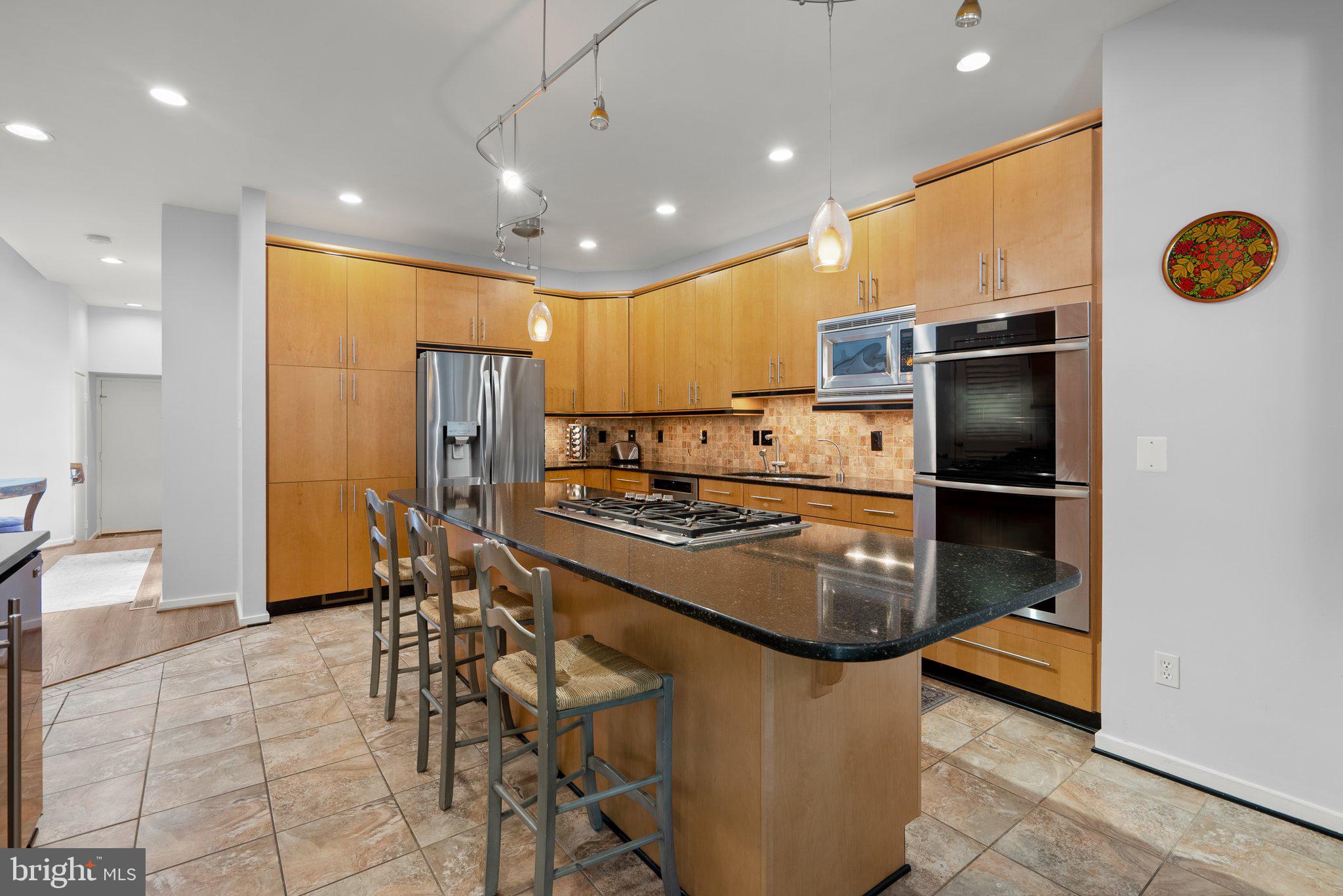 2029 Beacon Place Reston, VA 20191 - Photo 12 of 47