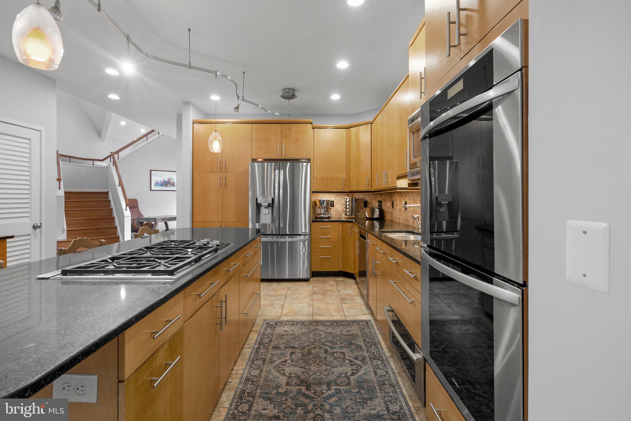 2029 Beacon Place Reston, VA 20191 - Photo 14 of 47