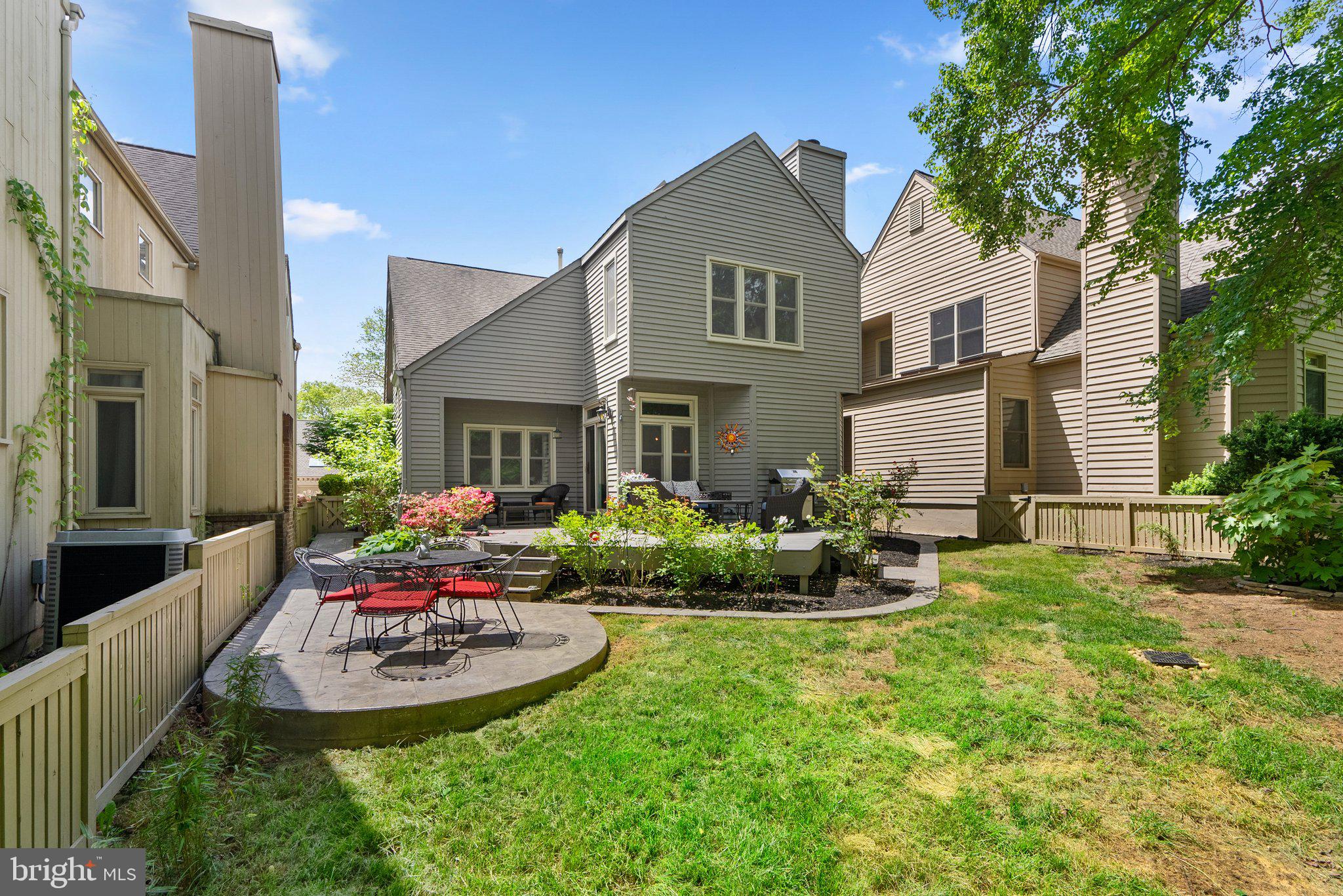 2029 Beacon Place Reston, VA 20191 - Photo 38 of 47