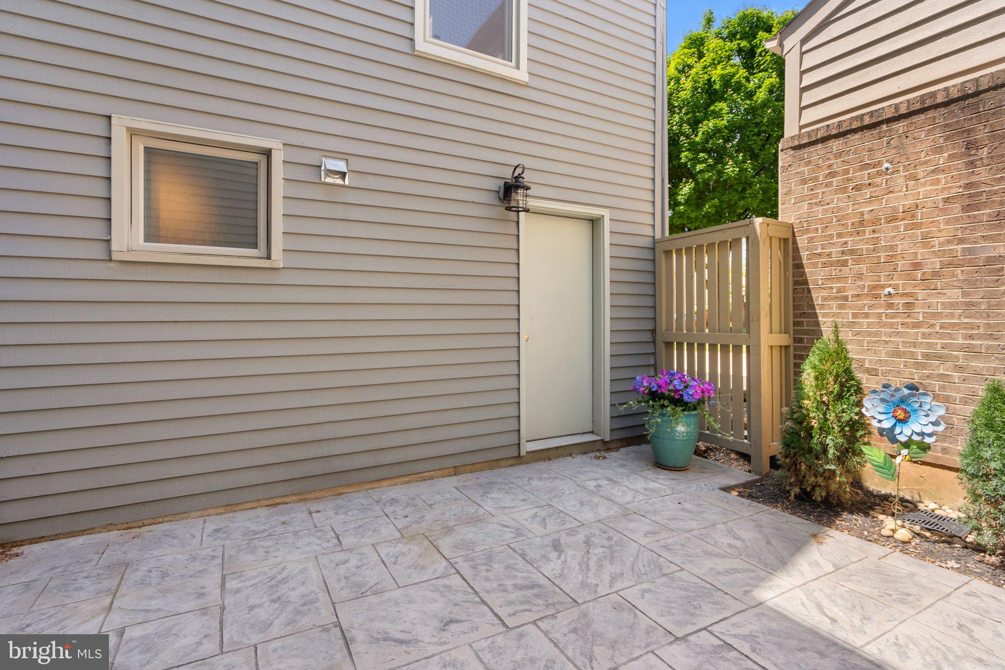 2029 Beacon Place Reston, VA 20191 - Photo 41 of 47