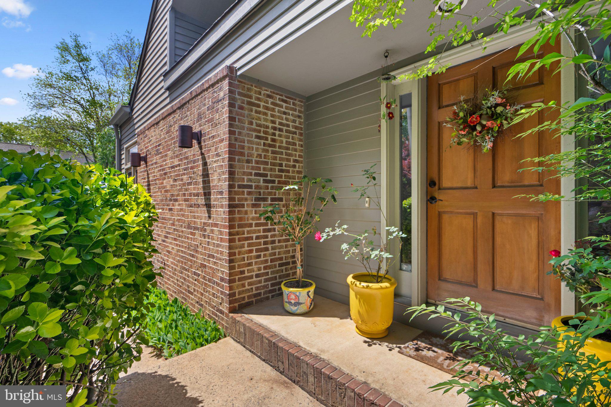 2029 Beacon Place Reston, VA 20191 - Photo 5 of 47