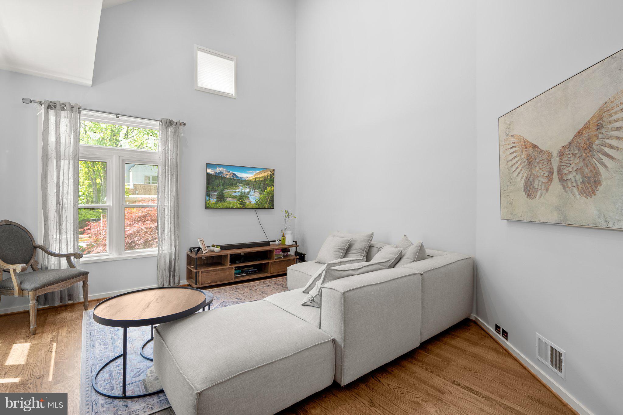 2029 Beacon Place Reston, VA 20191 - Photo 9 of 47