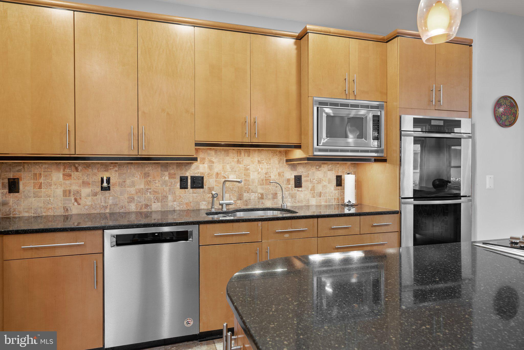 2029 Beacon Place Reston, VA 20191 - Photo 10 of 47