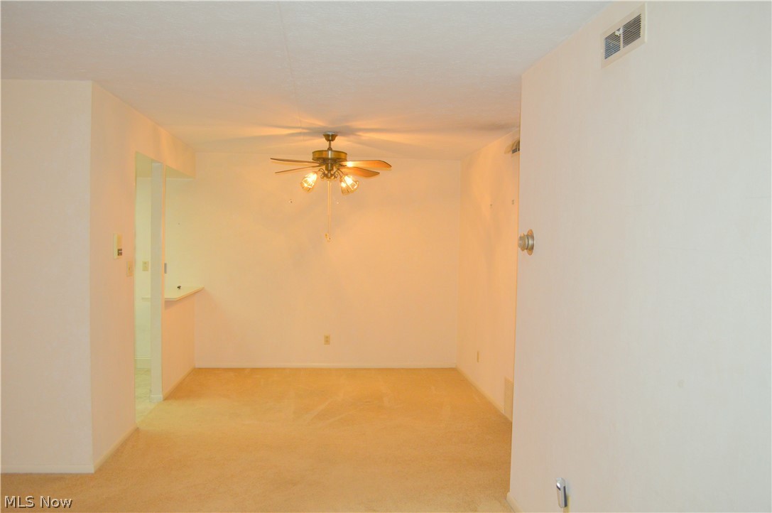 22976 Maple Ridge Road, Unit 102 North Olmsted, OH 44070 - Photo 9 of 25 Gallery Image 9