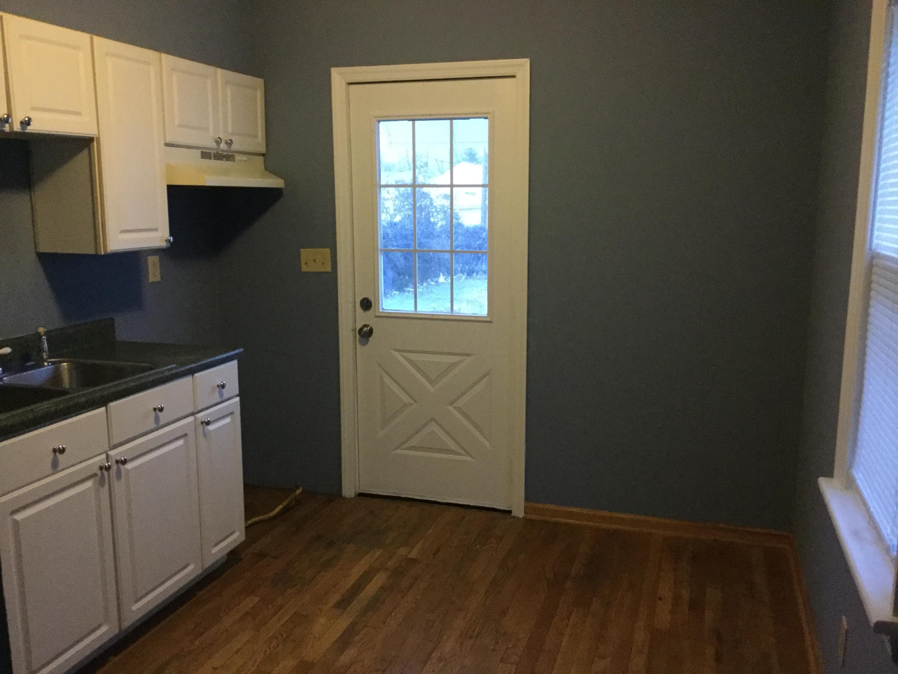 2930 Howey Road Columbus, OH 43224 - Photo 3 of 13