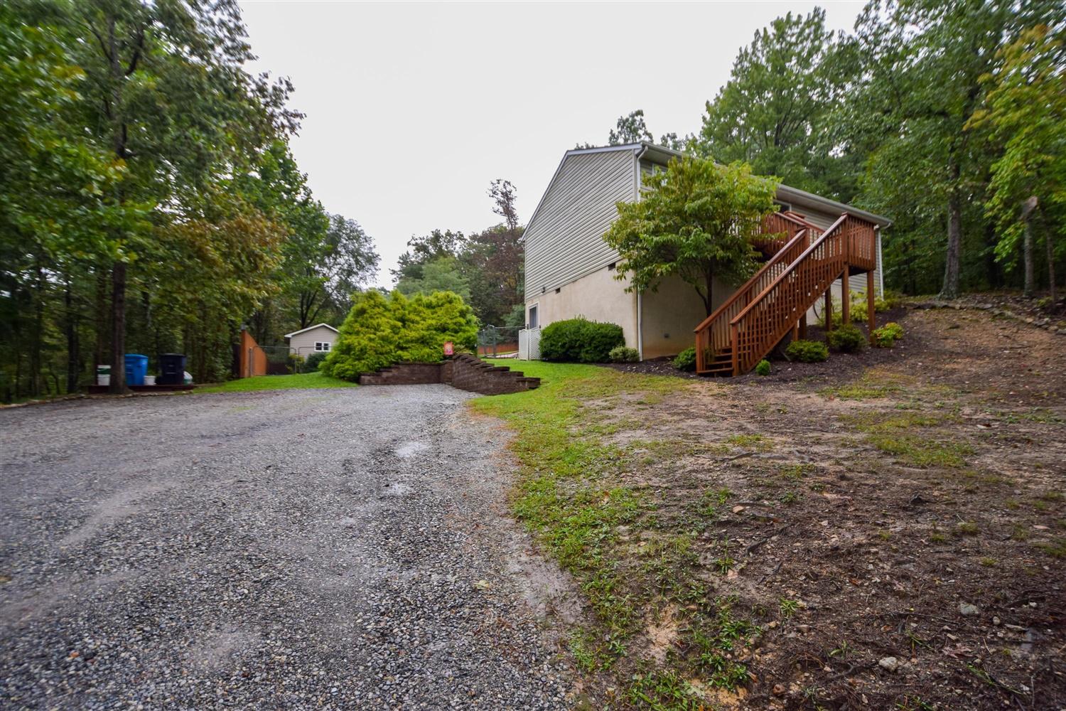 4320 Griffin Road Southwest Roanoke, VA 24014 - Photo 13 of 19 12-4320 Griffin-12