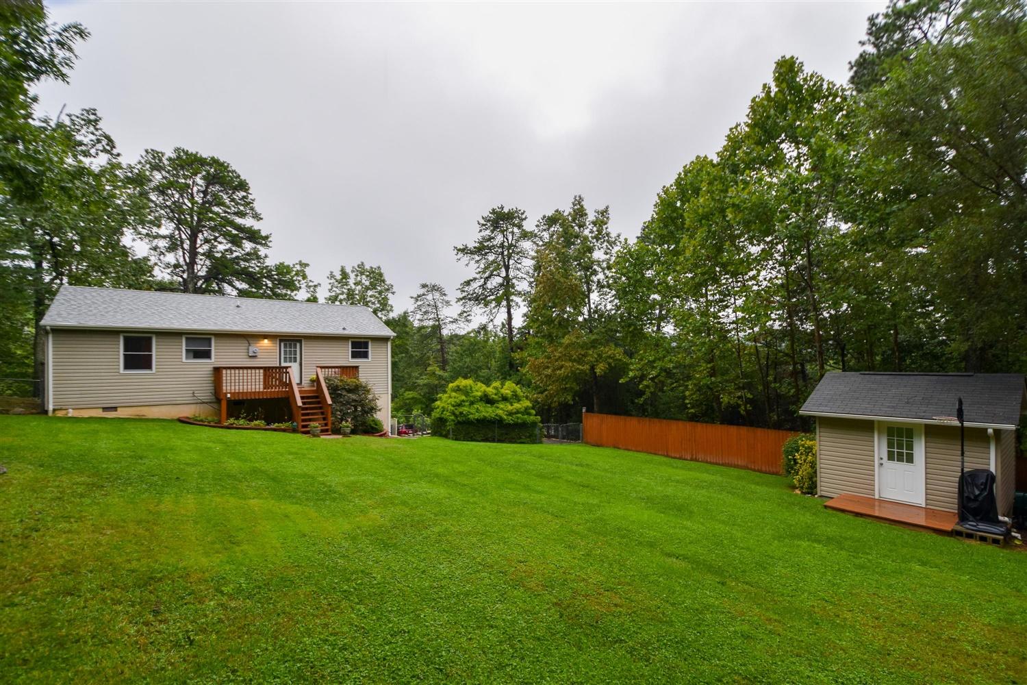 4320 Griffin Road Southwest Roanoke, VA 24014 - Photo 17 of 19 17-4320 Griffin-17