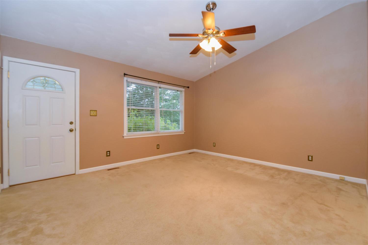 4320 Griffin Road Southwest Roanoke, VA 24014 - Photo 3 of 19 02-4320 Griffin-2