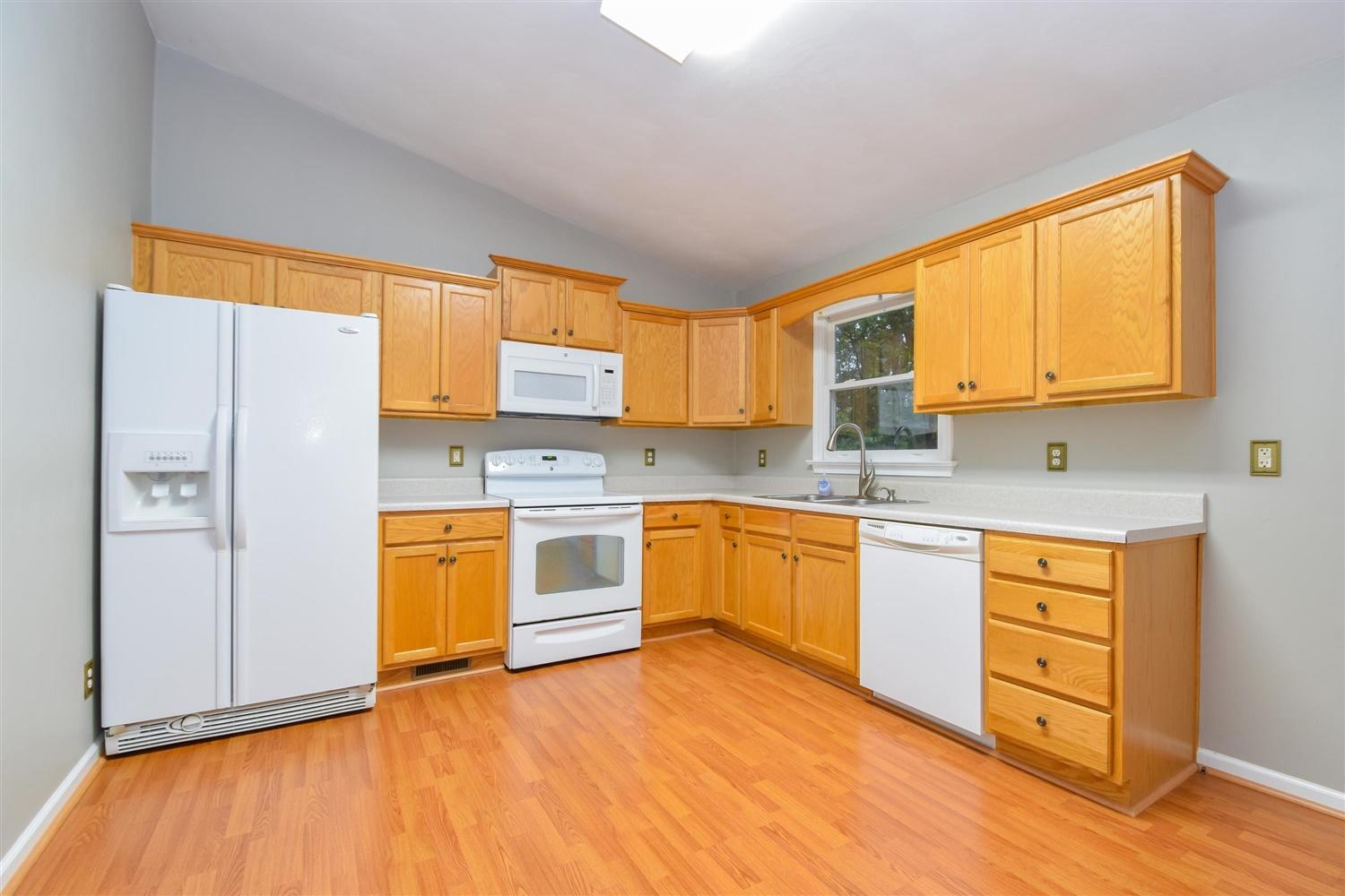 4320 Griffin Road Southwest Roanoke, VA 24014 - Photo 5 of 19 04-4320 Griffin-4