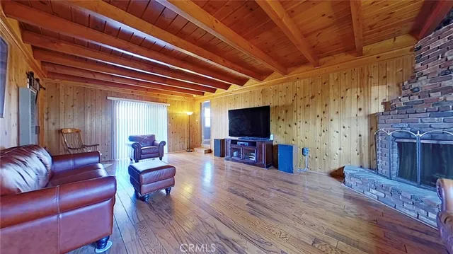 $929,999 | 7664 Beckett Street, Tujunga, CA 91042