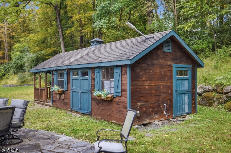 161 Pequest Road Andover, NJ 07821 - Photo 7 of 48 Gallery Image 7