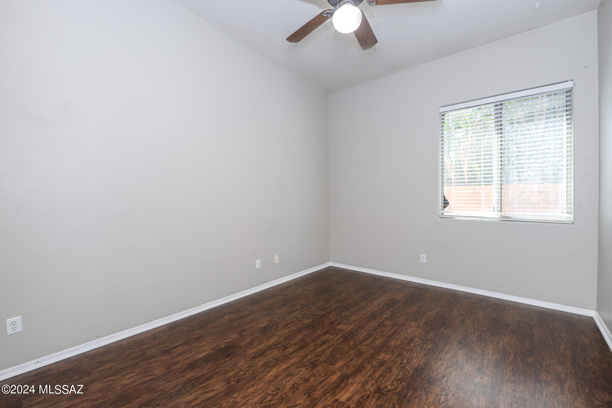 7856 North Rondure Loop Tucson, AZ 85743 - Photo 35 of 42