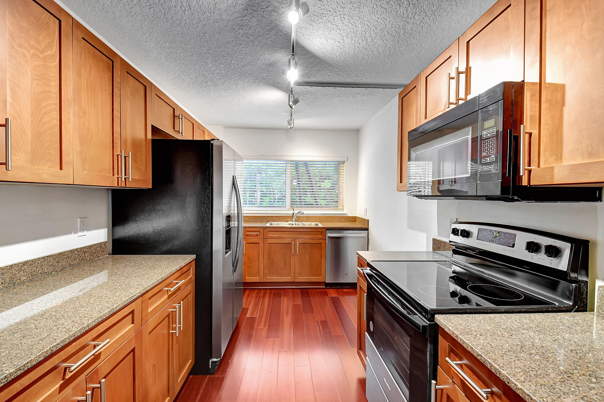 611 East Woolbright Road, Unit 205 Boynton Beach, FL 33435 - Photo 12 of 33 15_dsc_3892