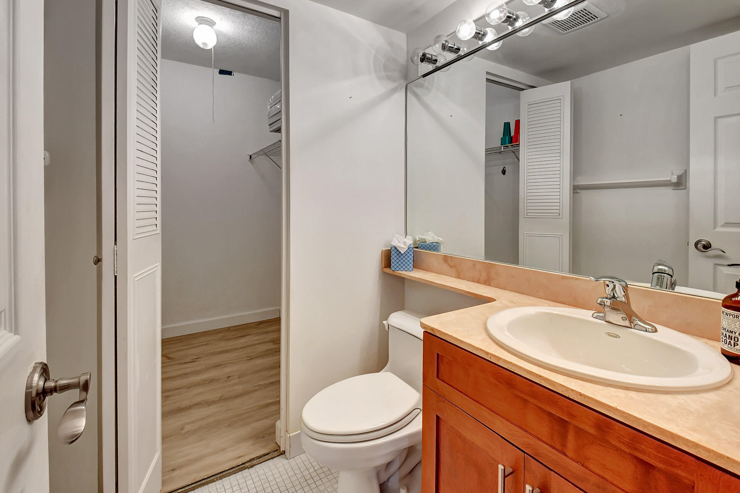 611 East Woolbright Road, Unit 205 Boynton Beach, FL 33435 - Photo 18 of 33 23_dsc_3937