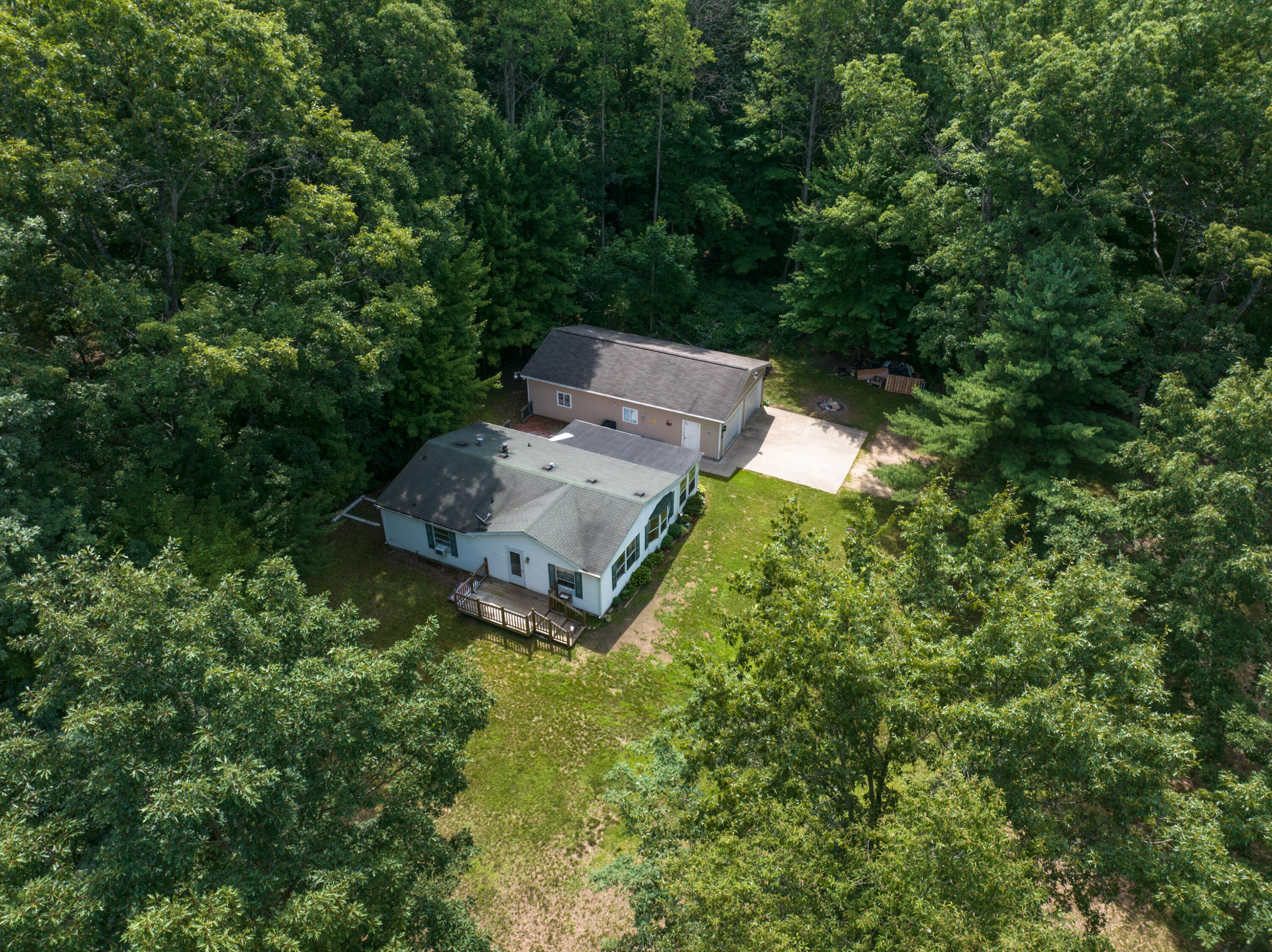 1342 Douglas Road Harrison, MI 48625 - Photo 27 of 38 DJI_20230728123706_0021_D