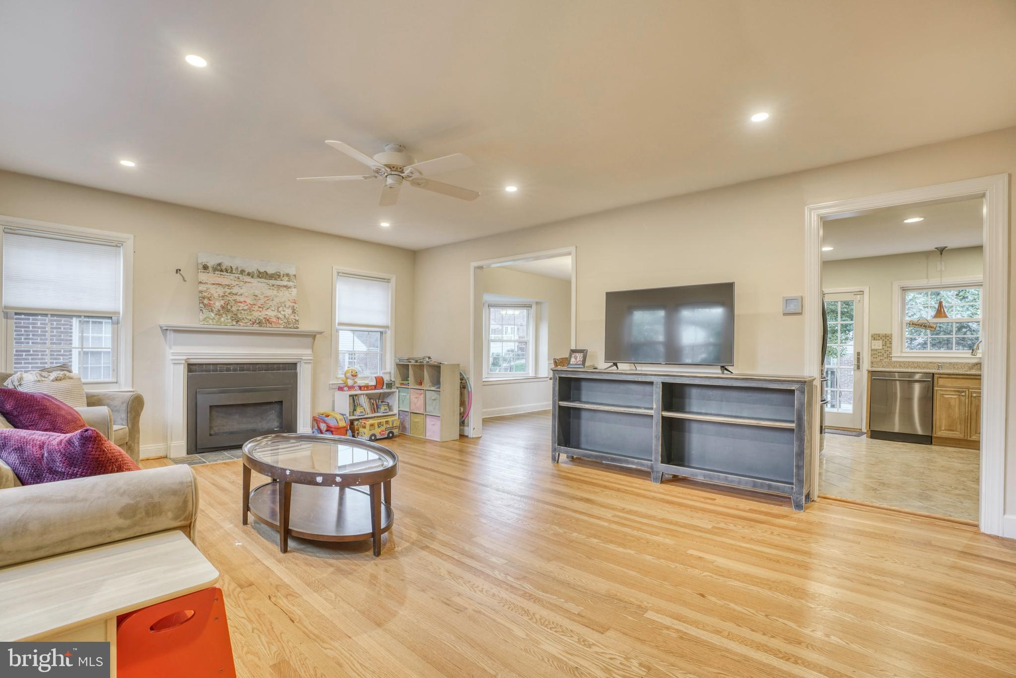 1717 Glen Ridge Road Towson, MD 21286 - Photo 3 of 45