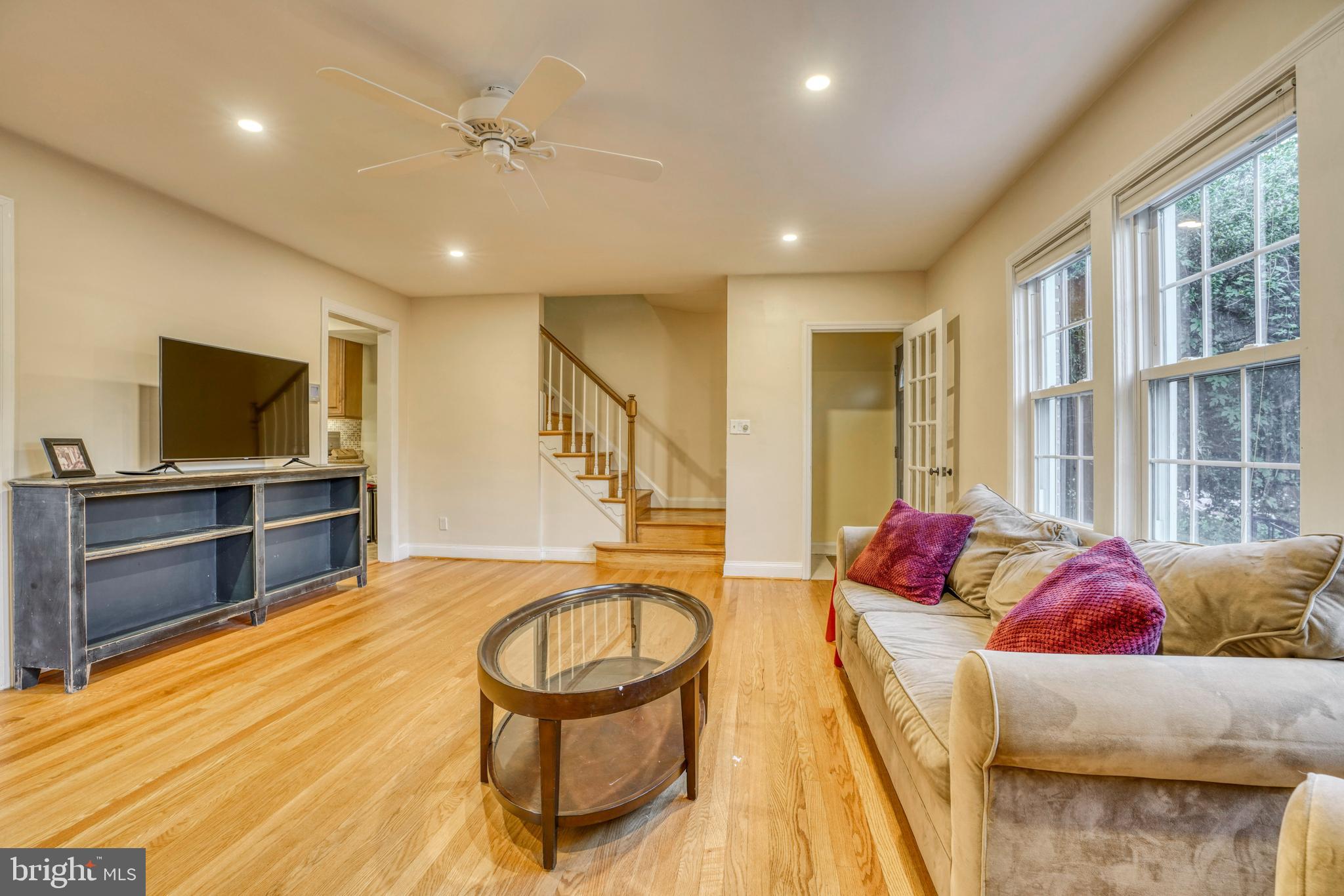 1717 Glen Ridge Road Towson, MD 21286 - Photo 4 of 45