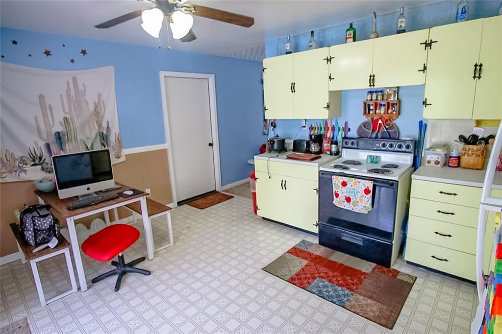 1564 Westgate Road Seymour, IN 47274 - Photo 5 of 16 Gallery Image 5