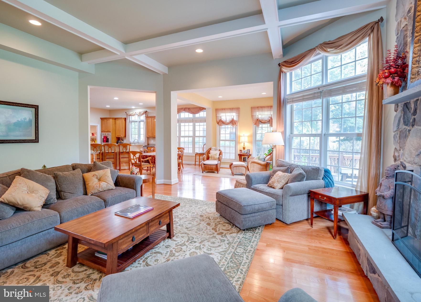 2015 Woodford Road Vienna, VA 22182 - Photo 15 of 73 Main Floor Family Room
