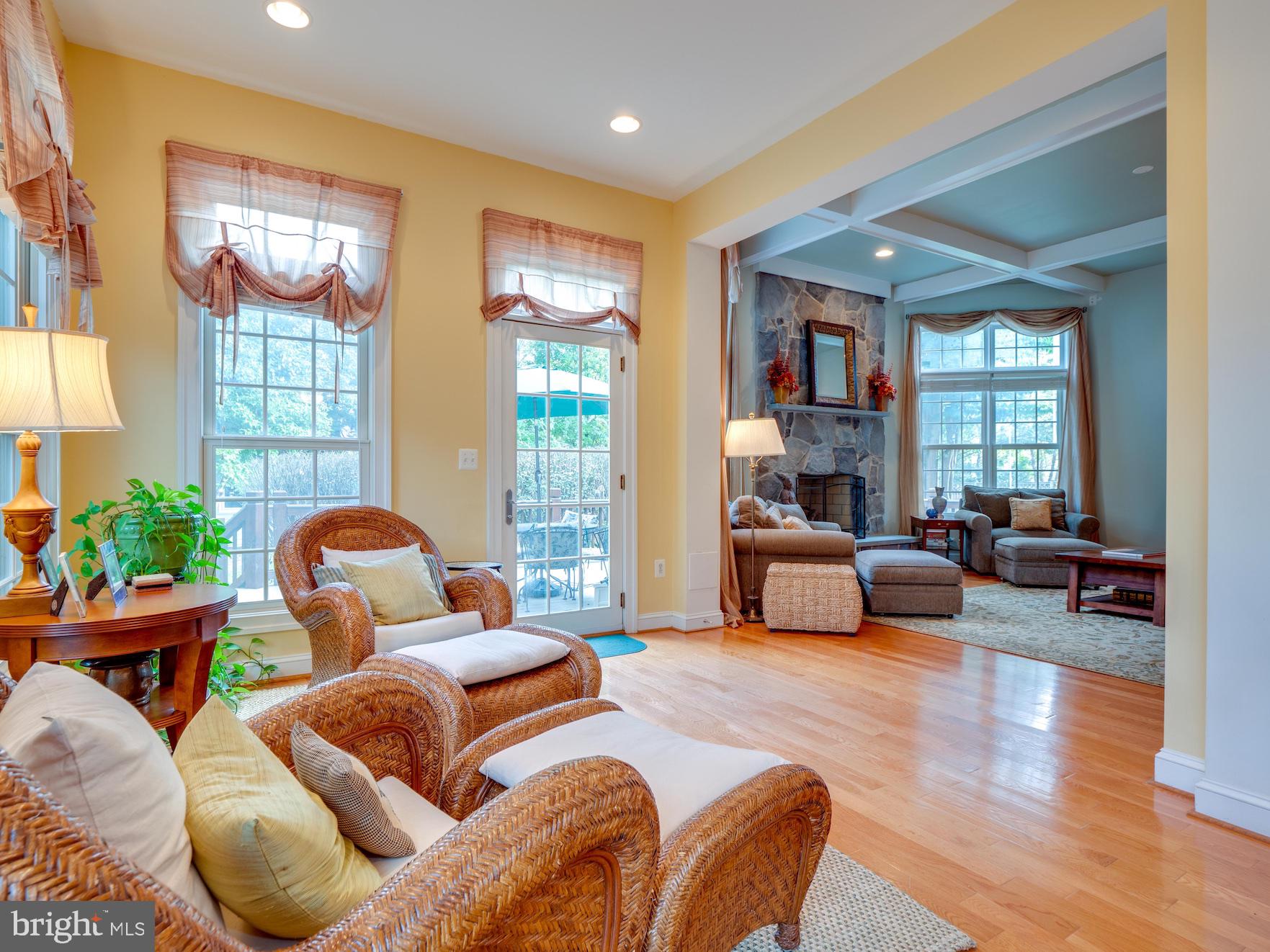 2015 Woodford Road Vienna, VA 22182 - Photo 17 of 73 Main Floor Sun Room