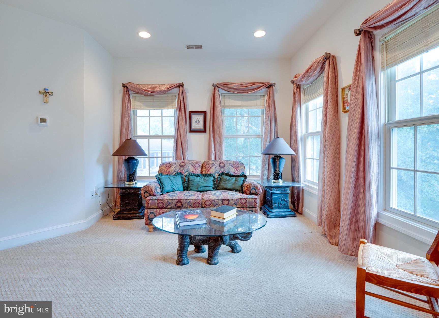 2015 Woodford Road Vienna, VA 22182 - Photo 47 of 73 Second Room Master Bedroom Siting Area
