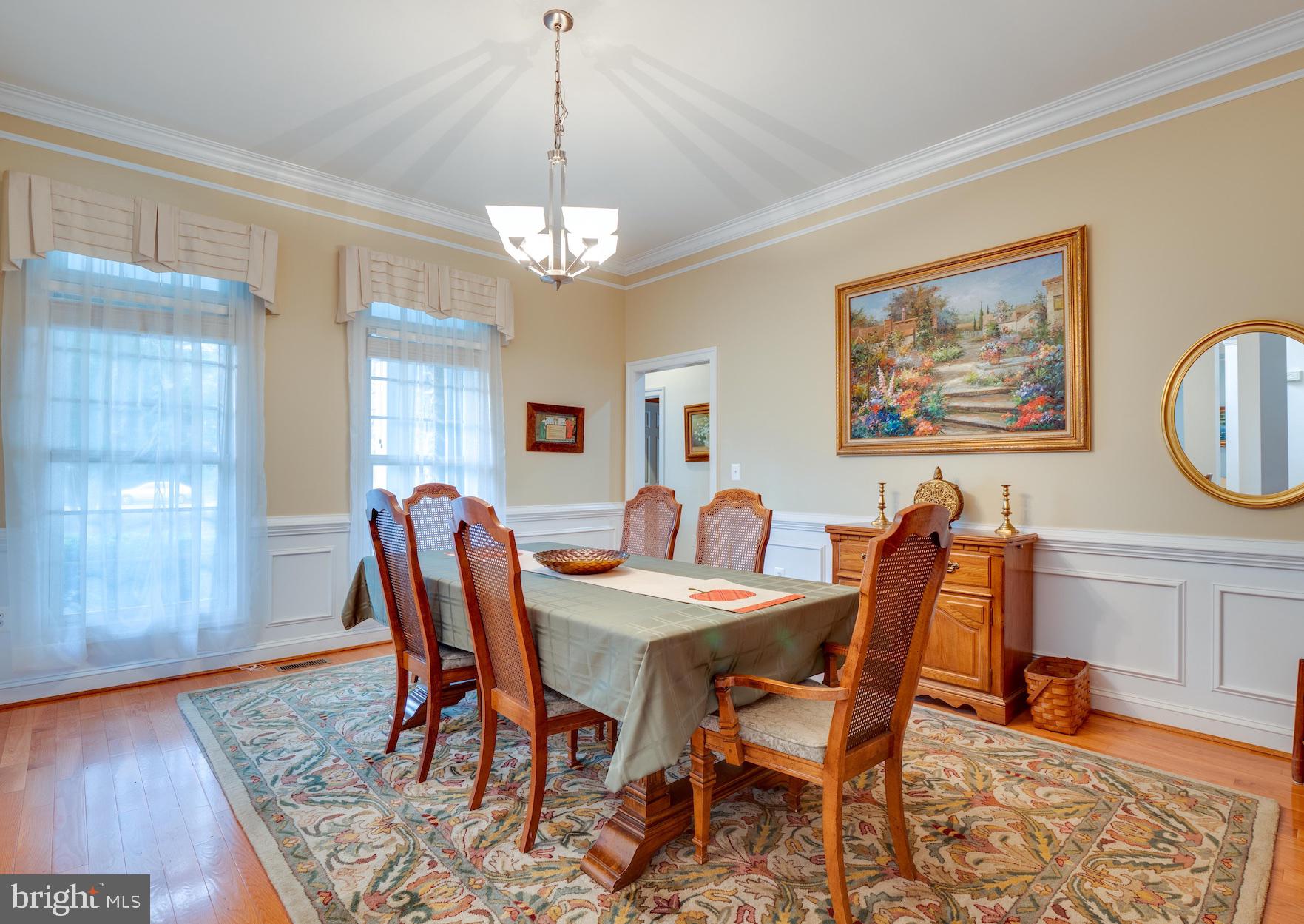 2015 Woodford Road Vienna, VA 22182 - Photo 8 of 73 Formal Dining Room