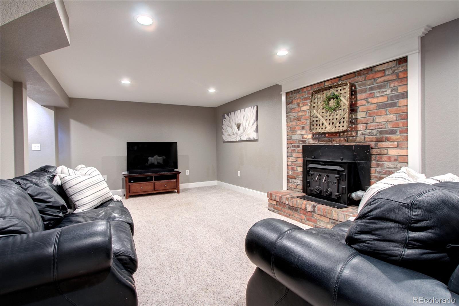 8693 North Pioneer Trail Road Parker, CO 80138 - Photo 29 of 39 Gallery Image 29