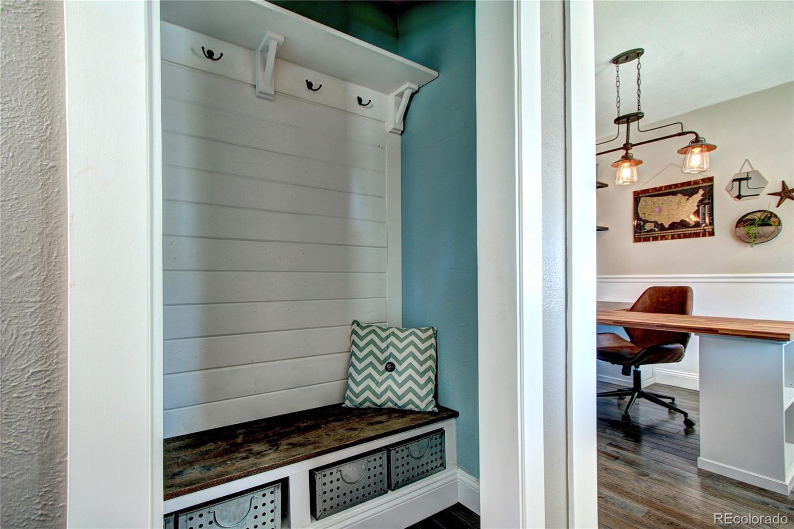 8693 North Pioneer Trail Road Parker, CO 80138 - Photo 6 of 39 Gallery Image 6