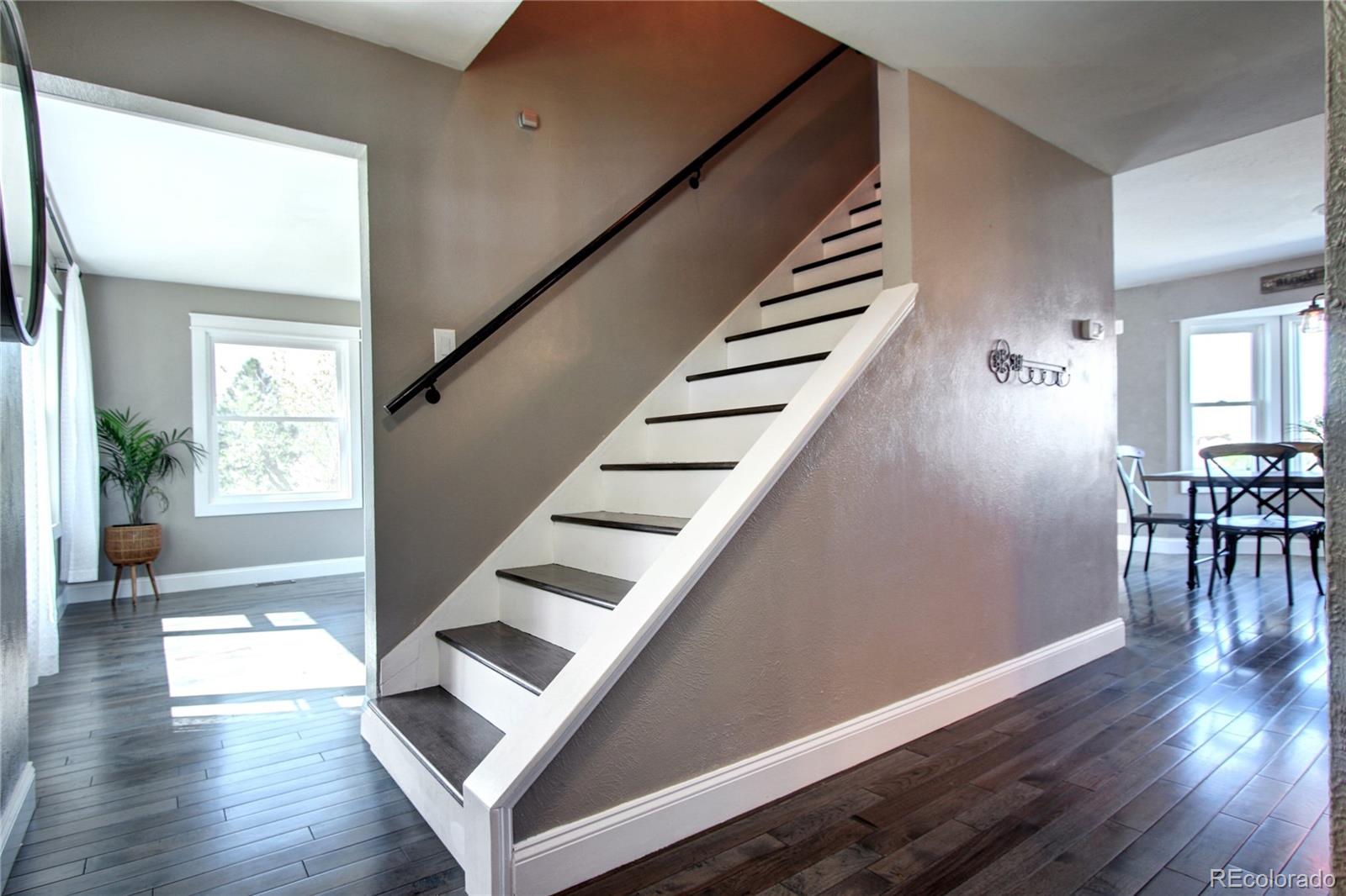 8693 North Pioneer Trail Road Parker, CO 80138 - Photo 8 of 39 Gallery Image 8