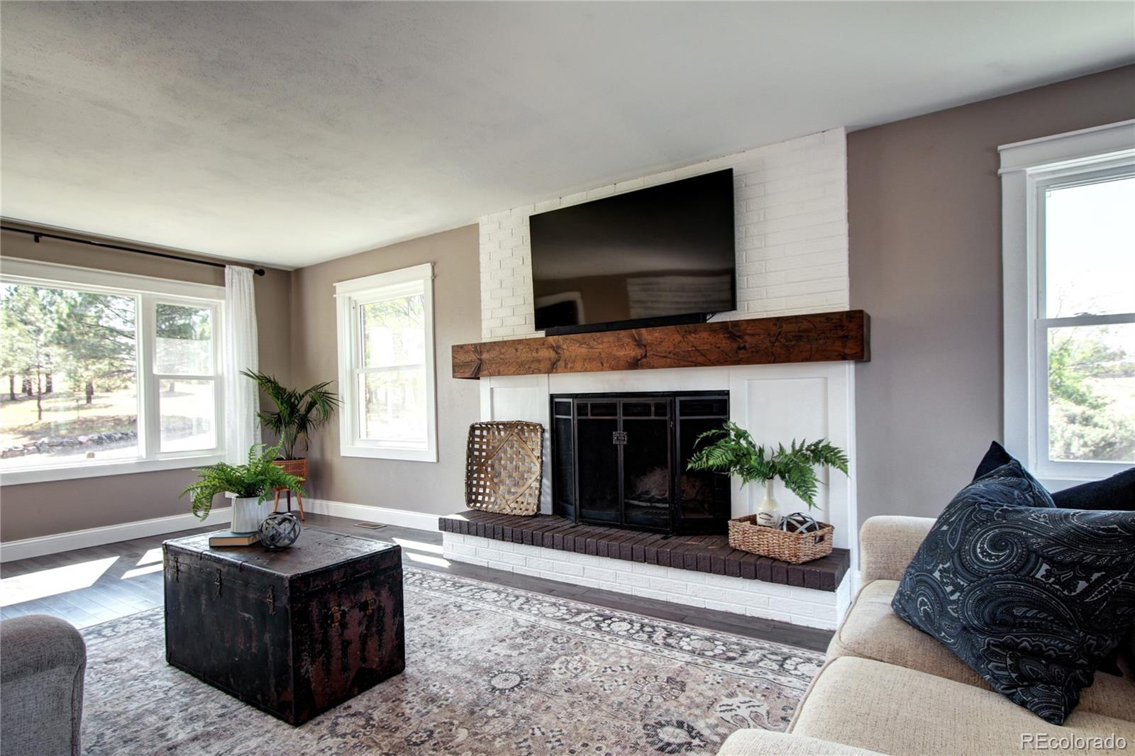8693 North Pioneer Trail Road Parker, CO 80138 - Photo 10 of 39 Gallery Image 10