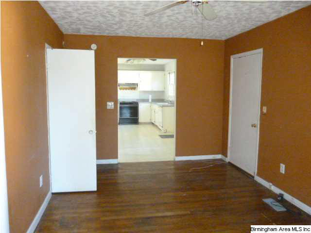 1327 Goehler Road Southeast Cullman, AL 35055 - Photo 3 of 8