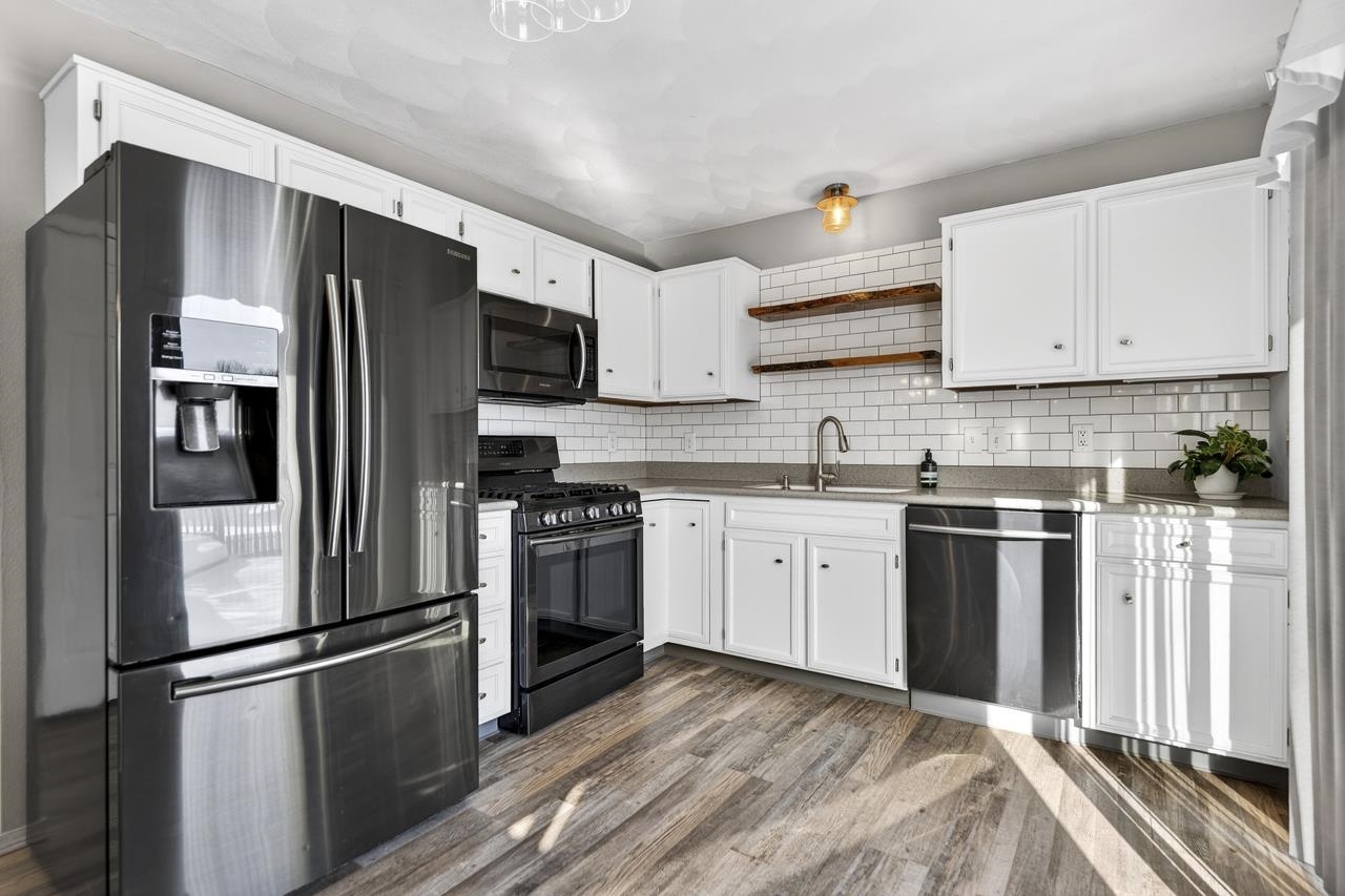 3379 Prairie View Drive Rockford, IL 61114 - Photo 7 of 24