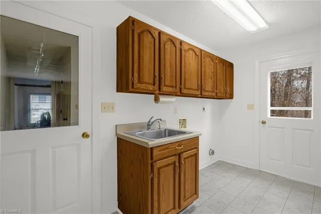 $495,000 | 324 Mason Knoll Drive, Winston-Salem, NC 27127