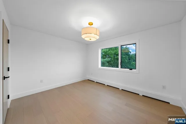 $1,499,999 | 2282 7th Avenue, Fort Lee, NJ 07024