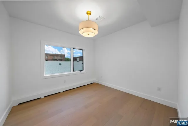 $1,499,999 | 2282 7th Avenue, Fort Lee, NJ 07024