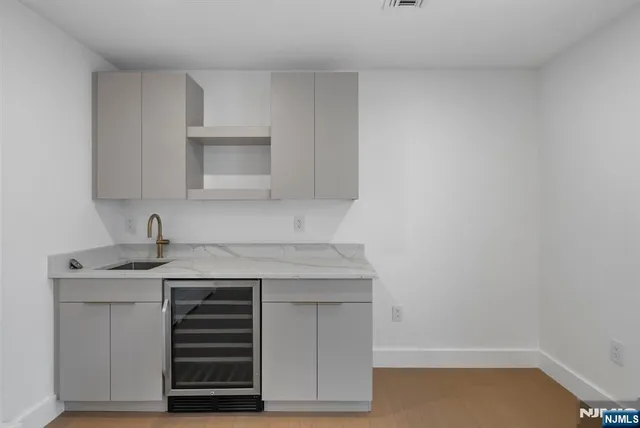 $1,499,999 | 2282 7th Avenue, Fort Lee, NJ 07024