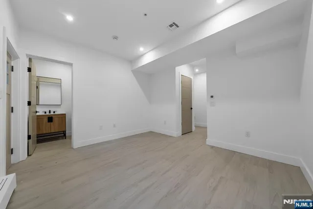 $1,499,999 | 2282 7th Avenue, Fort Lee, NJ 07024