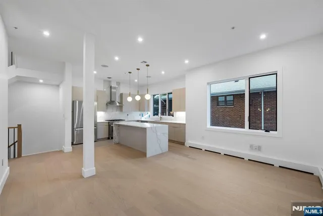 $1,499,999 | 2282 7th Avenue, Fort Lee, NJ 07024