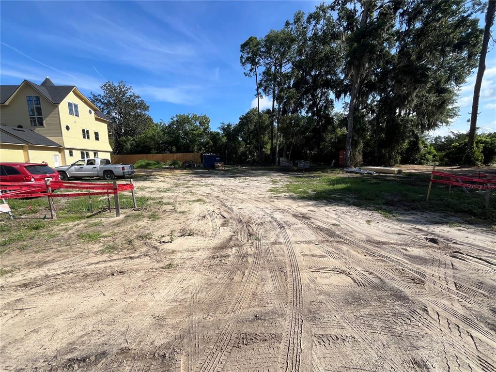 262 Northwest 12th Avenue Gainesville, FL 32601 - Photo 1 of 4 a garden view with a seating space