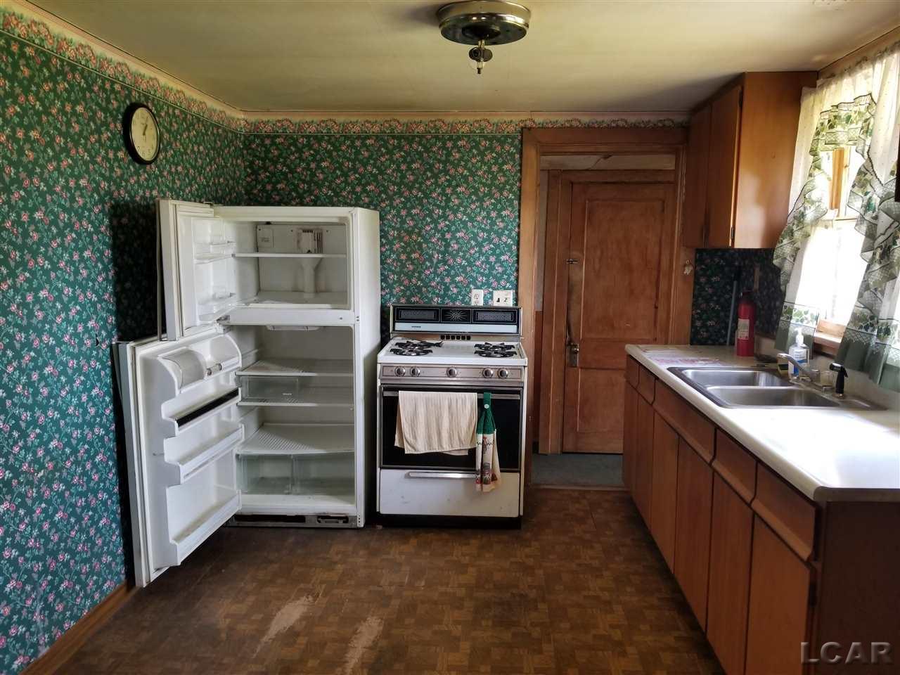 10406 Beecher Road Clayton, MI 49235 - Photo 2 of 13