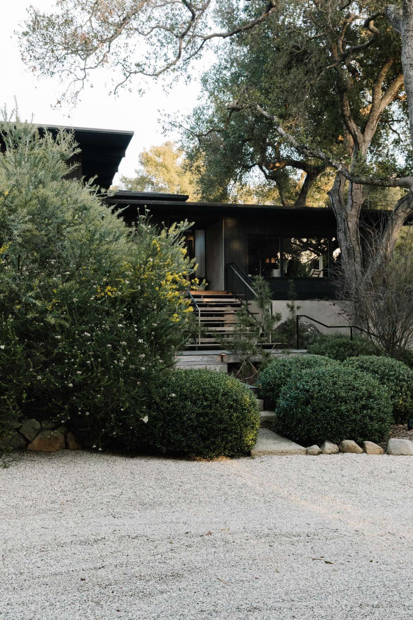 684 Ladera Lane Montecito, CA 93108 - Photo 23 of 29 .