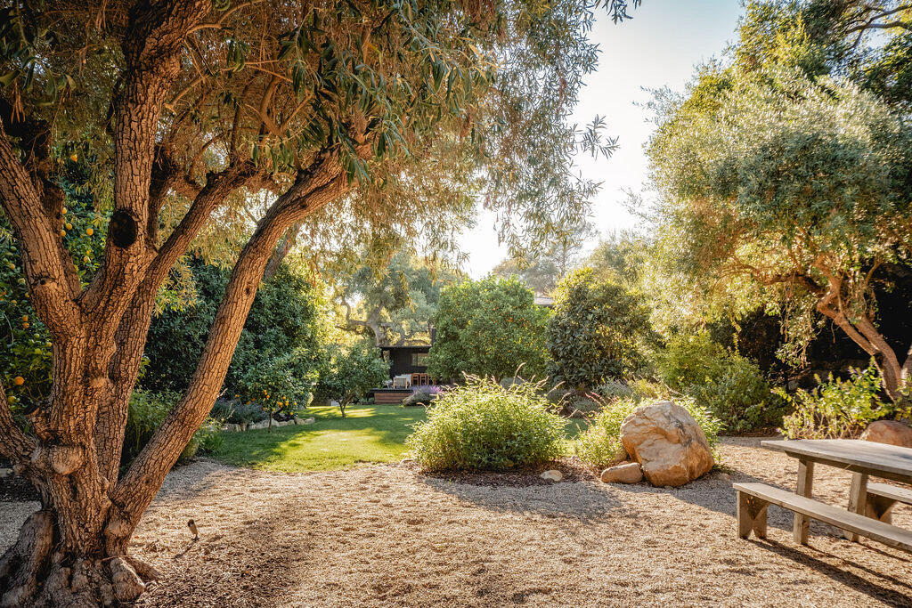 684 Ladera Lane Montecito, CA 93108 - Photo 24 of 29 .